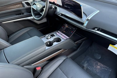 2026 Cadillac VISTIQ Luxury