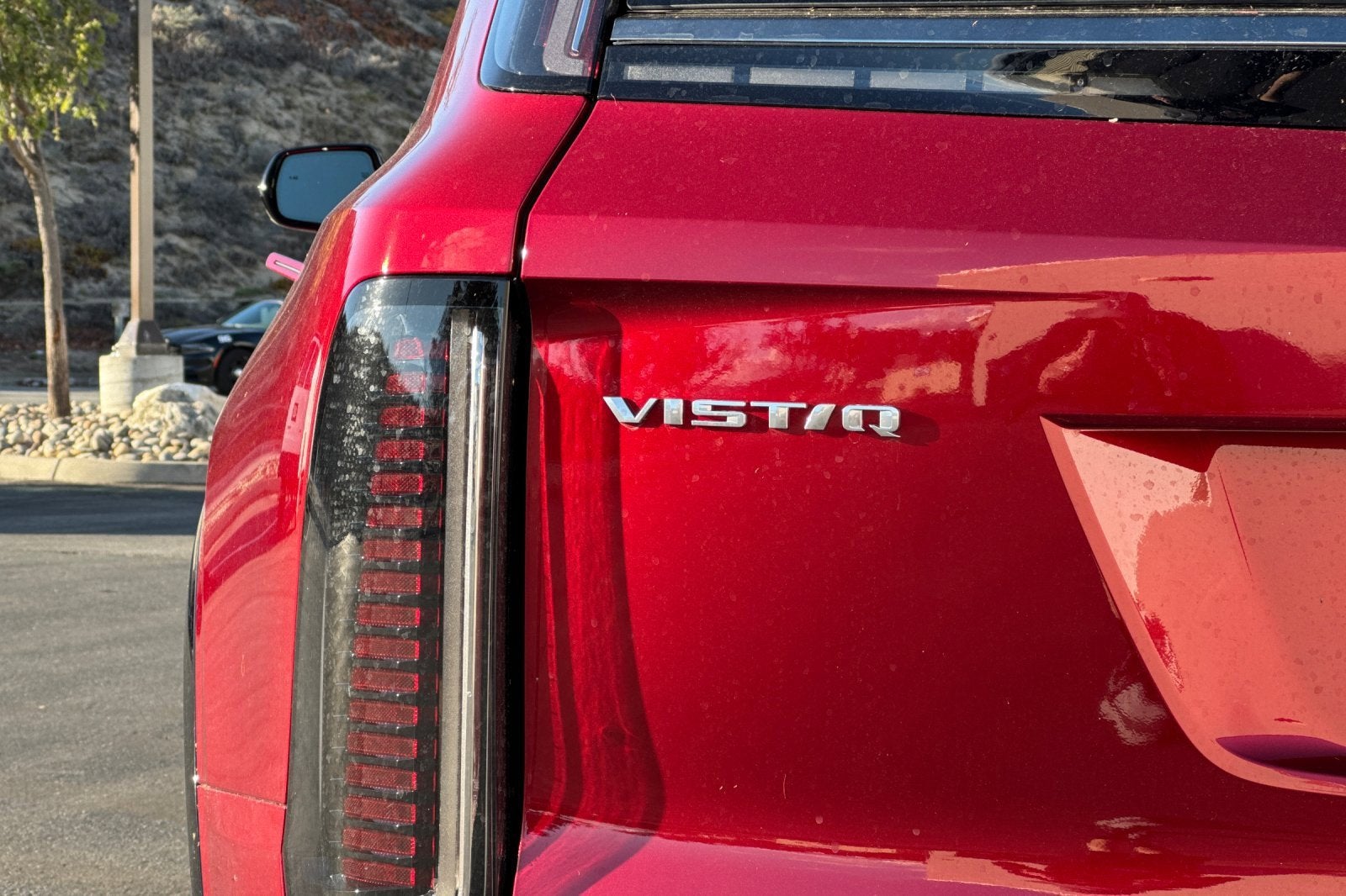 2026 Cadillac VISTIQ Sport
