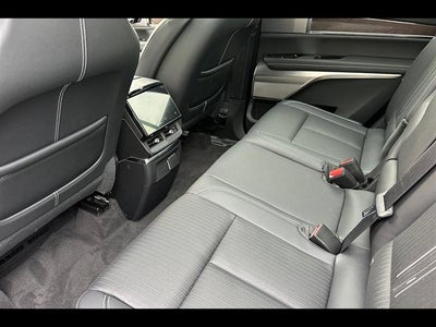 2027 Cadillac VISTIQ Sport