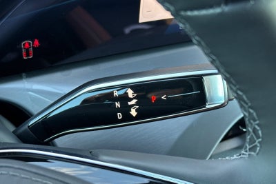 2026 Cadillac VISTIQ Platinum