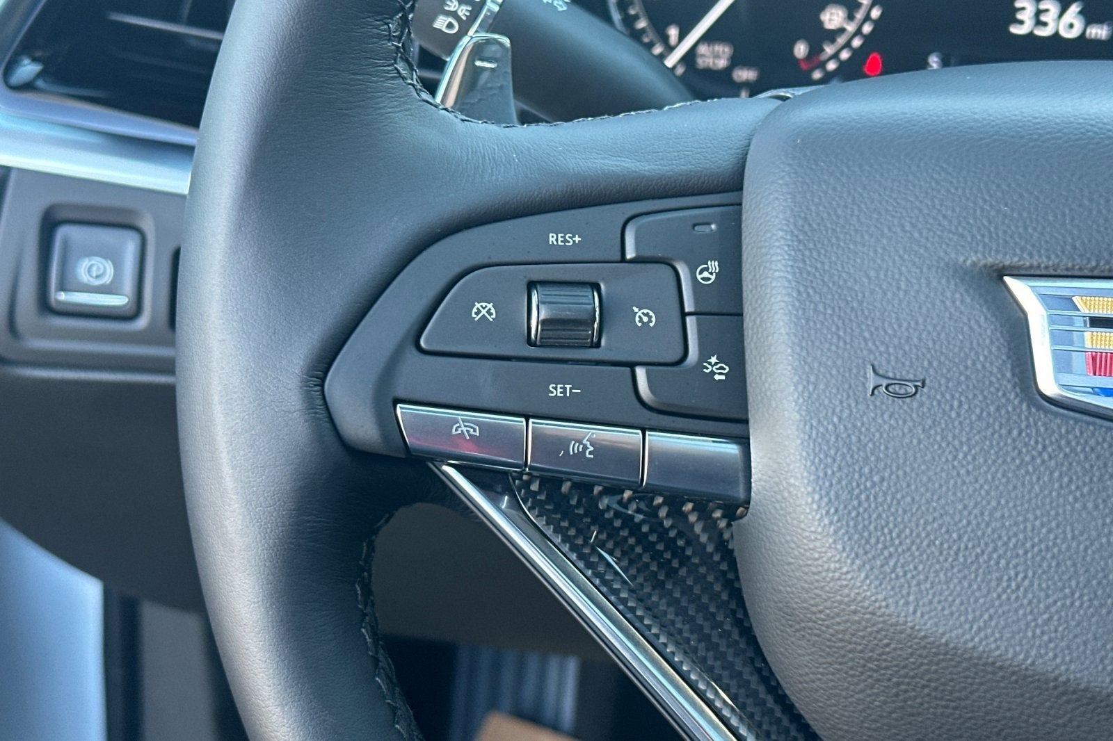 2025 Cadillac XT6 Sport