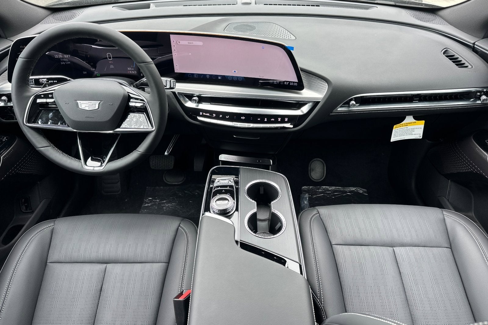 2025 Cadillac LYRIQ Luxury 1