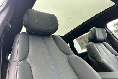 2025 Cadillac LYRIQ Luxury 1