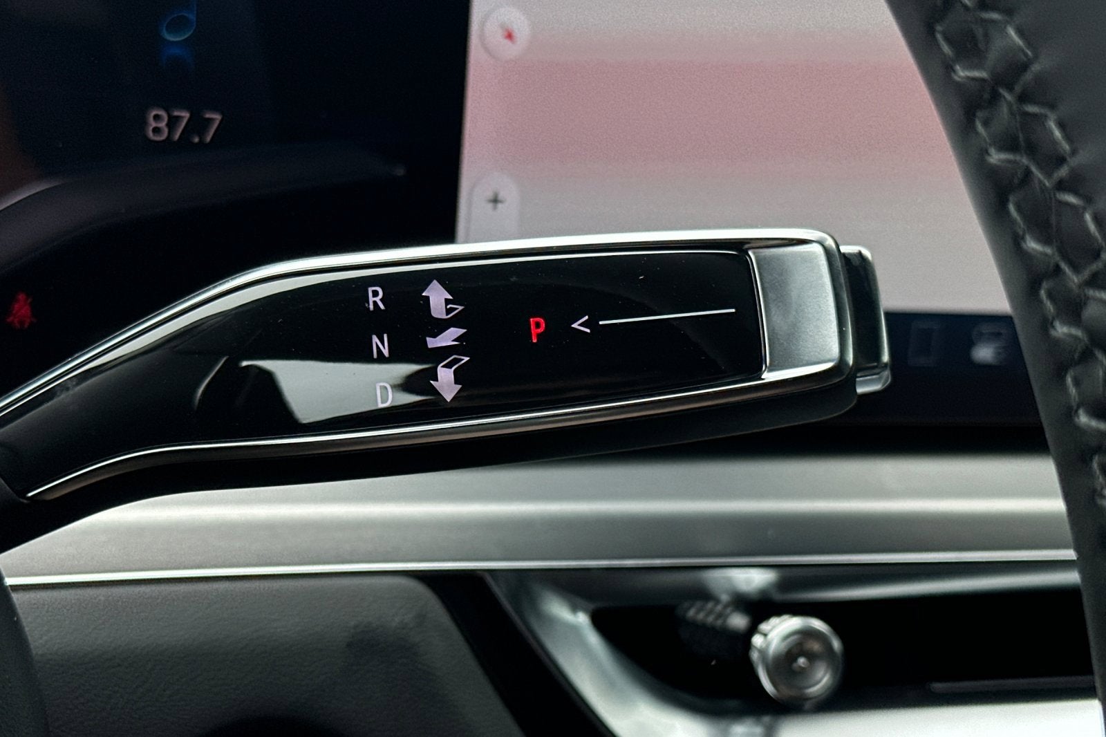 2025 Cadillac LYRIQ Luxury 1