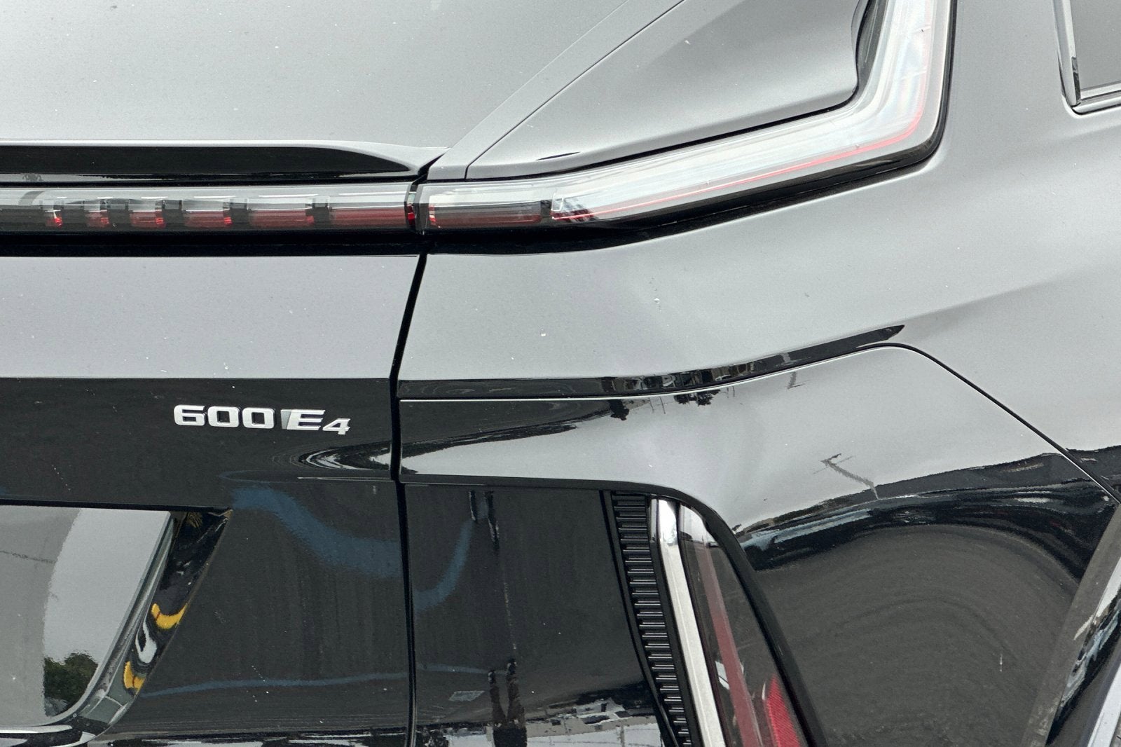 2025 Cadillac LYRIQ Luxury 1