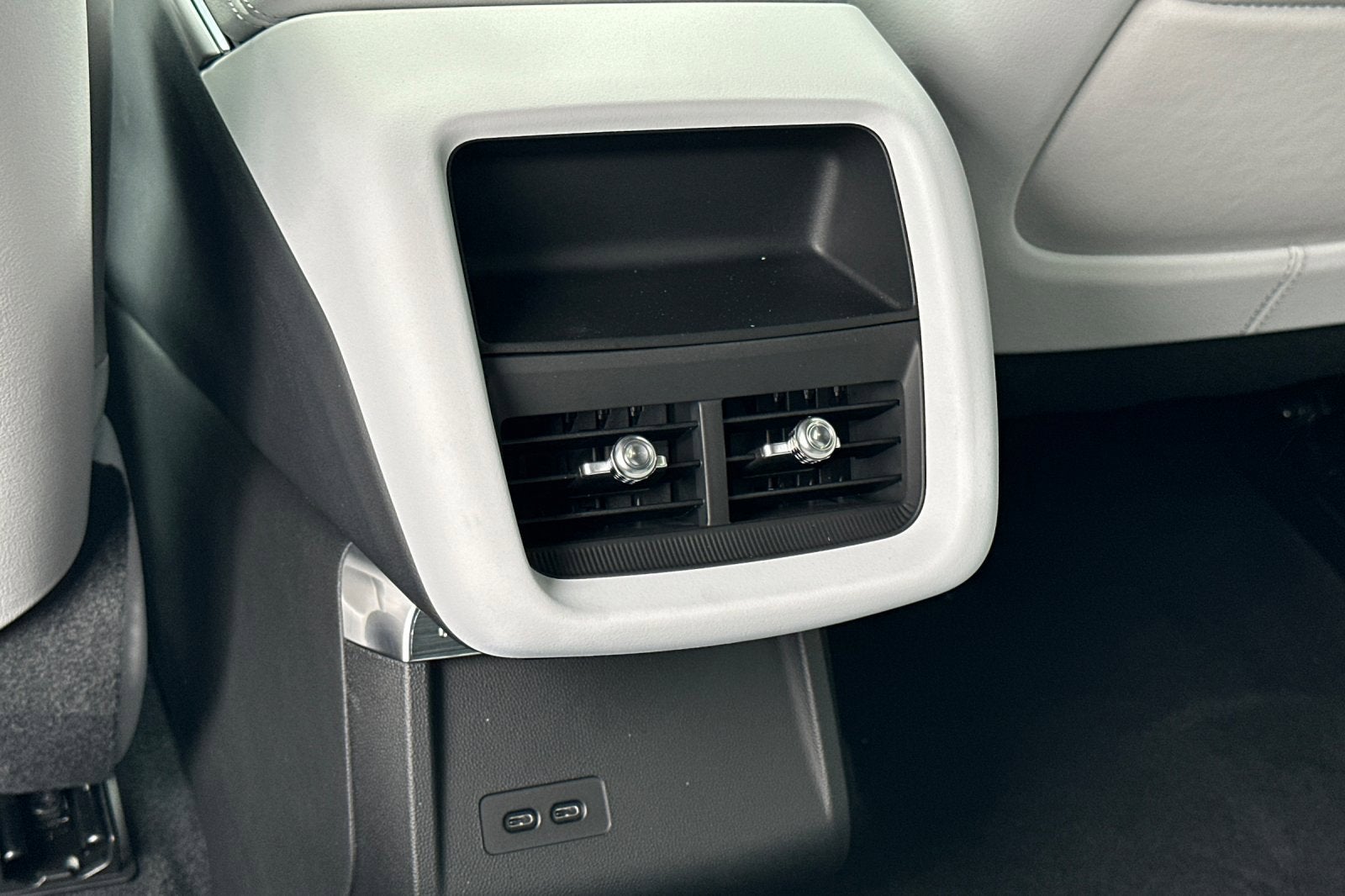 2025 Cadillac LYRIQ Sport 1