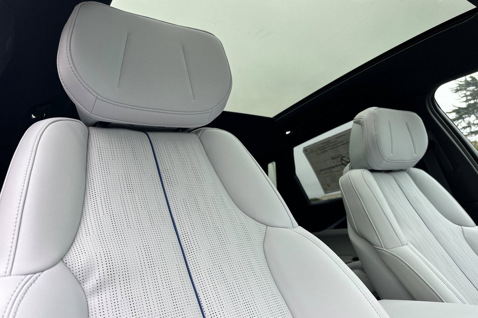 2025 Cadillac LYRIQ Sport 1