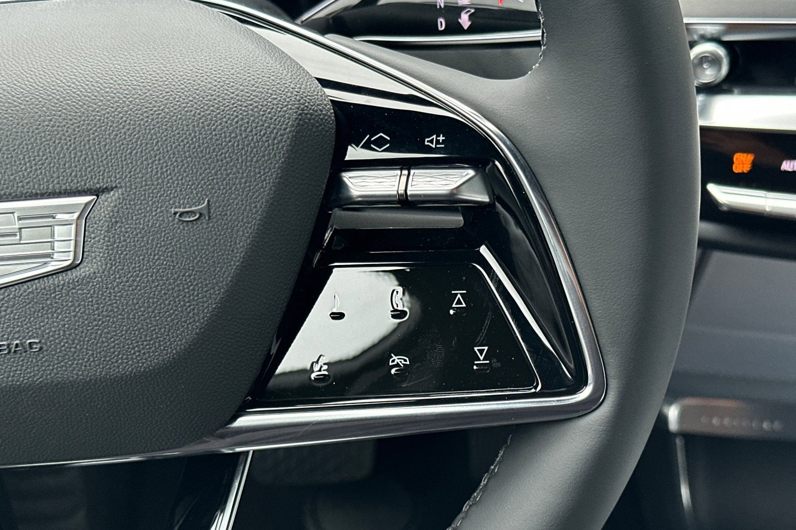 2025 Cadillac LYRIQ Sport 1