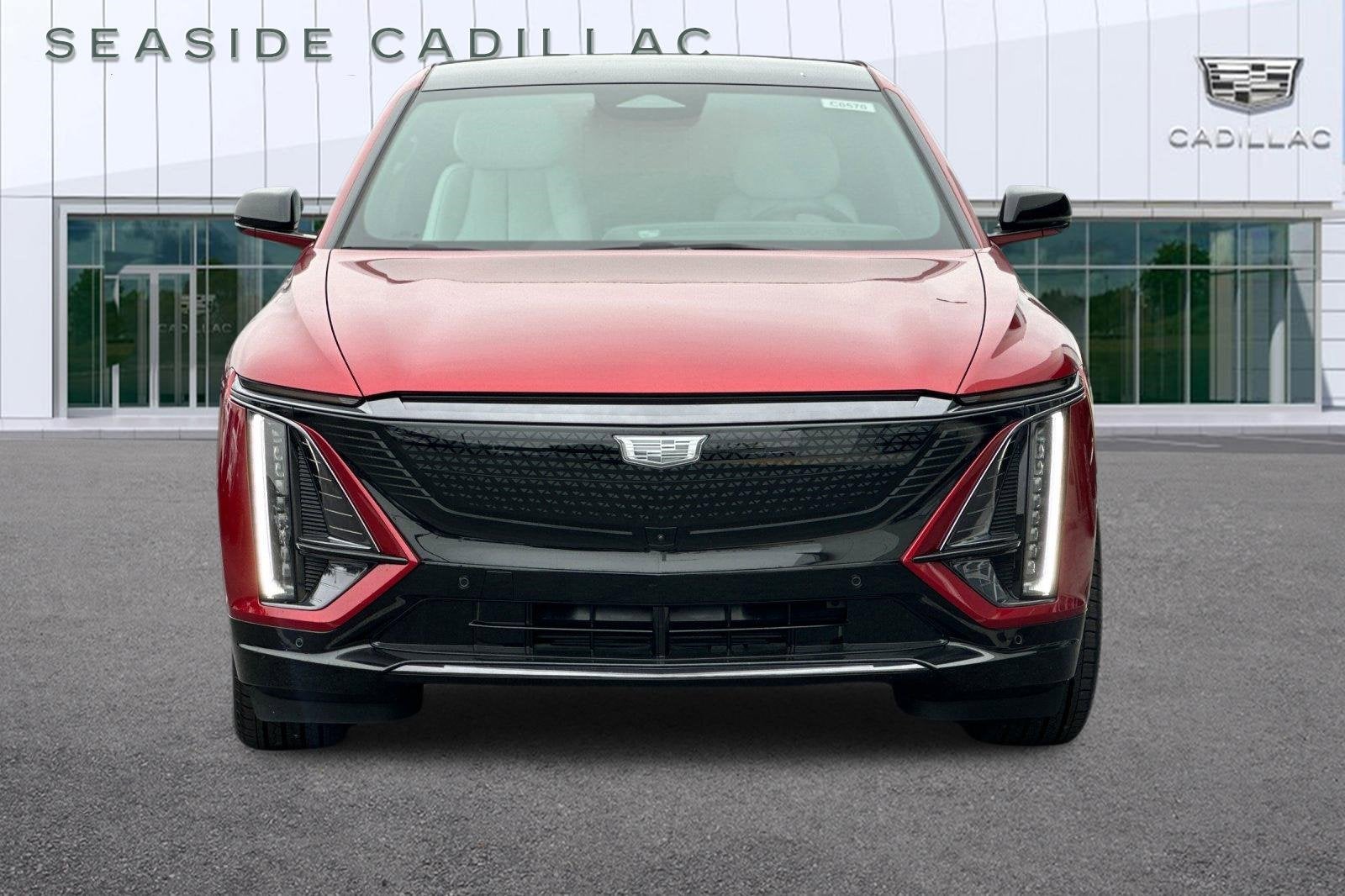 2025 Cadillac LYRIQ Sport 1