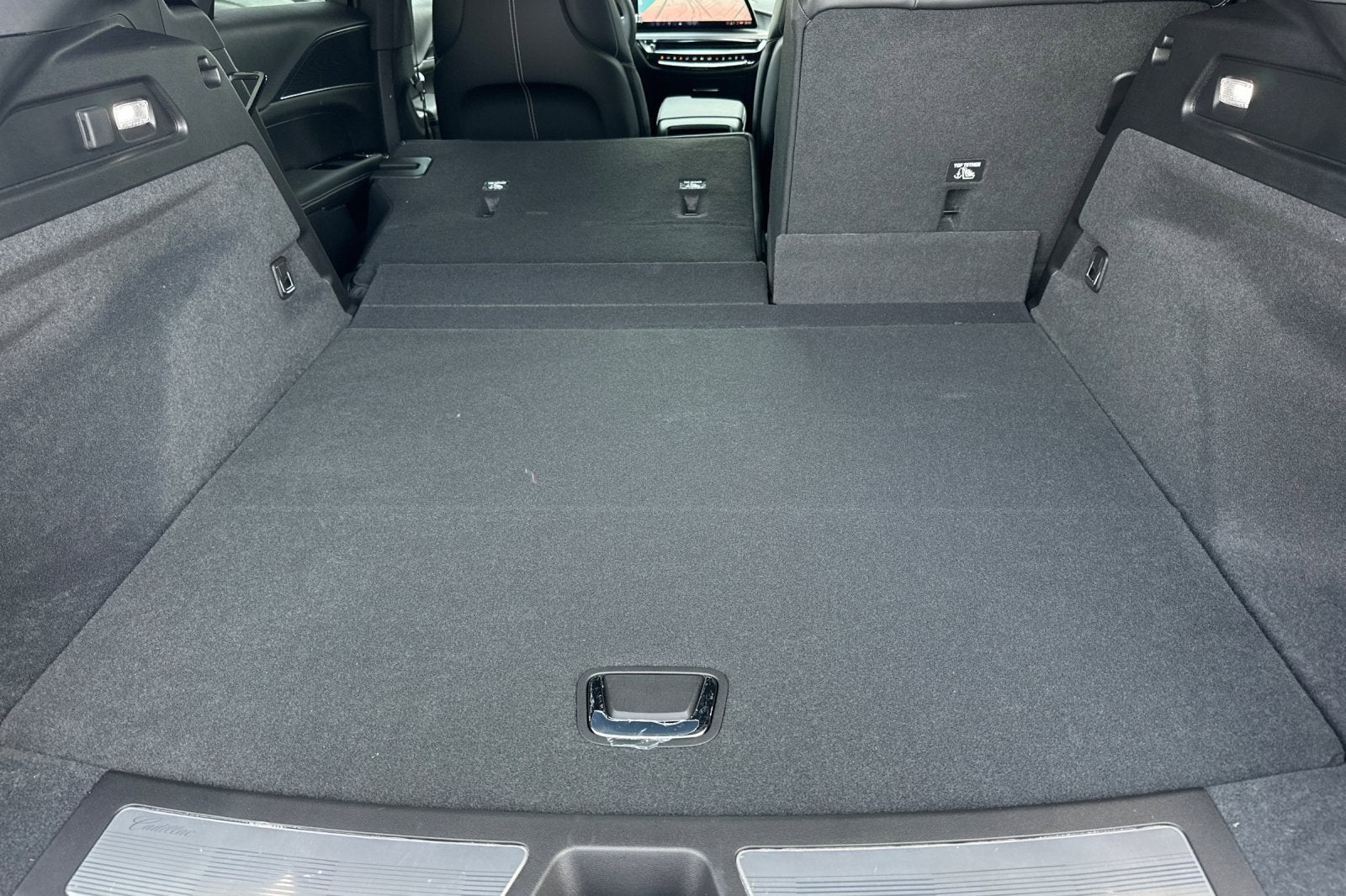 2025 Cadillac LYRIQ Sport 1