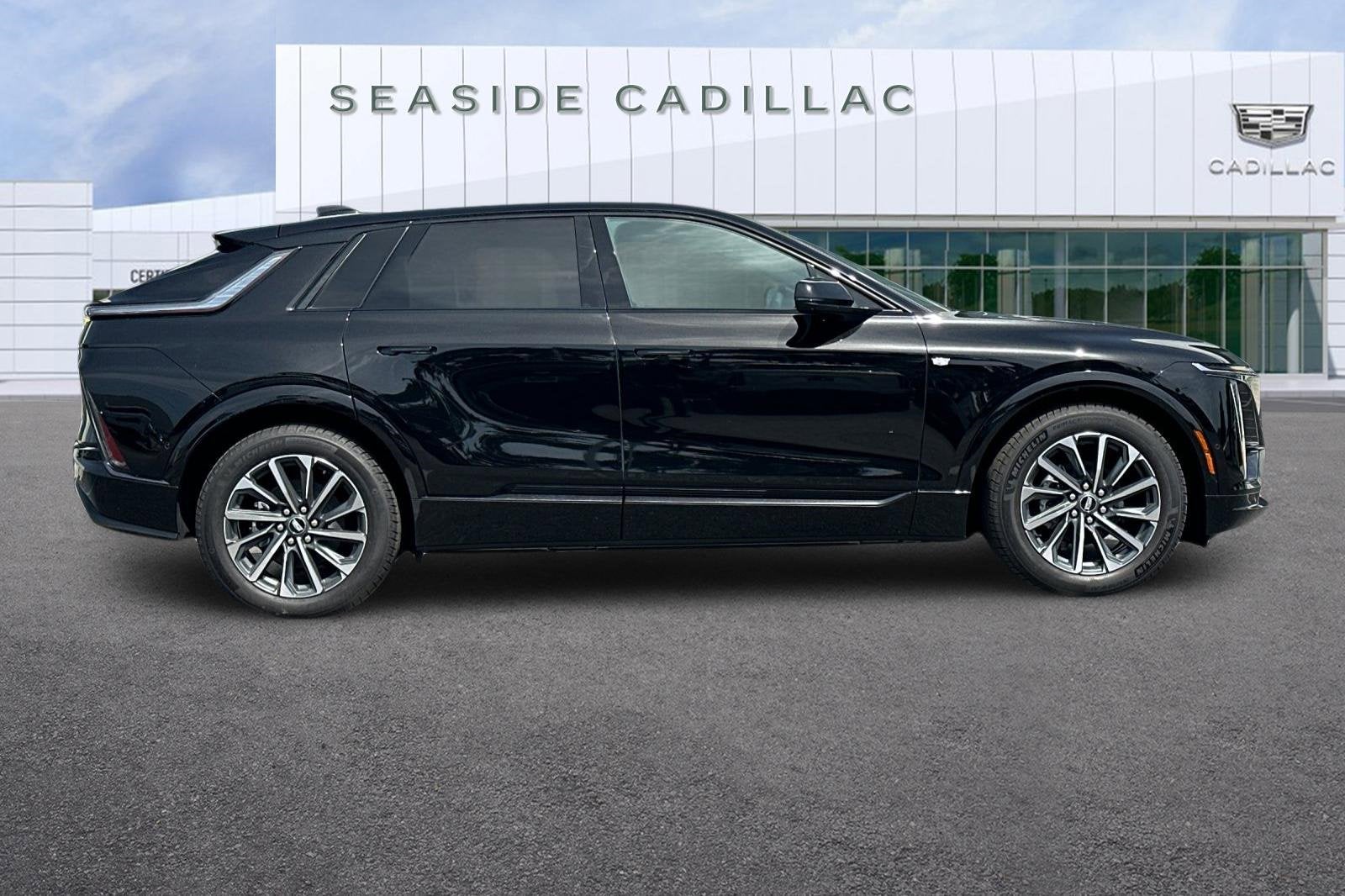 2025 Cadillac LYRIQ Sport 1