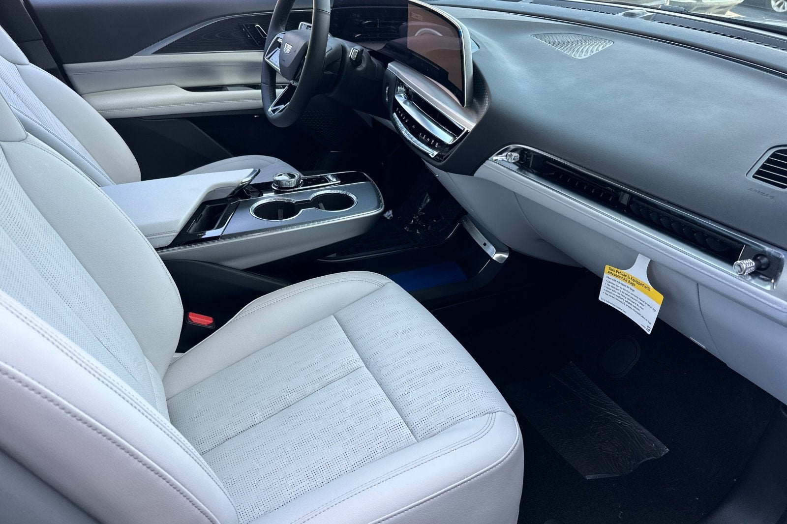 2025 Cadillac LYRIQ Sport 1