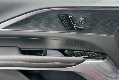 2025 Cadillac LYRIQ Sport 2