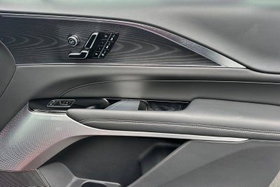 2025 Cadillac LYRIQ Sport 2