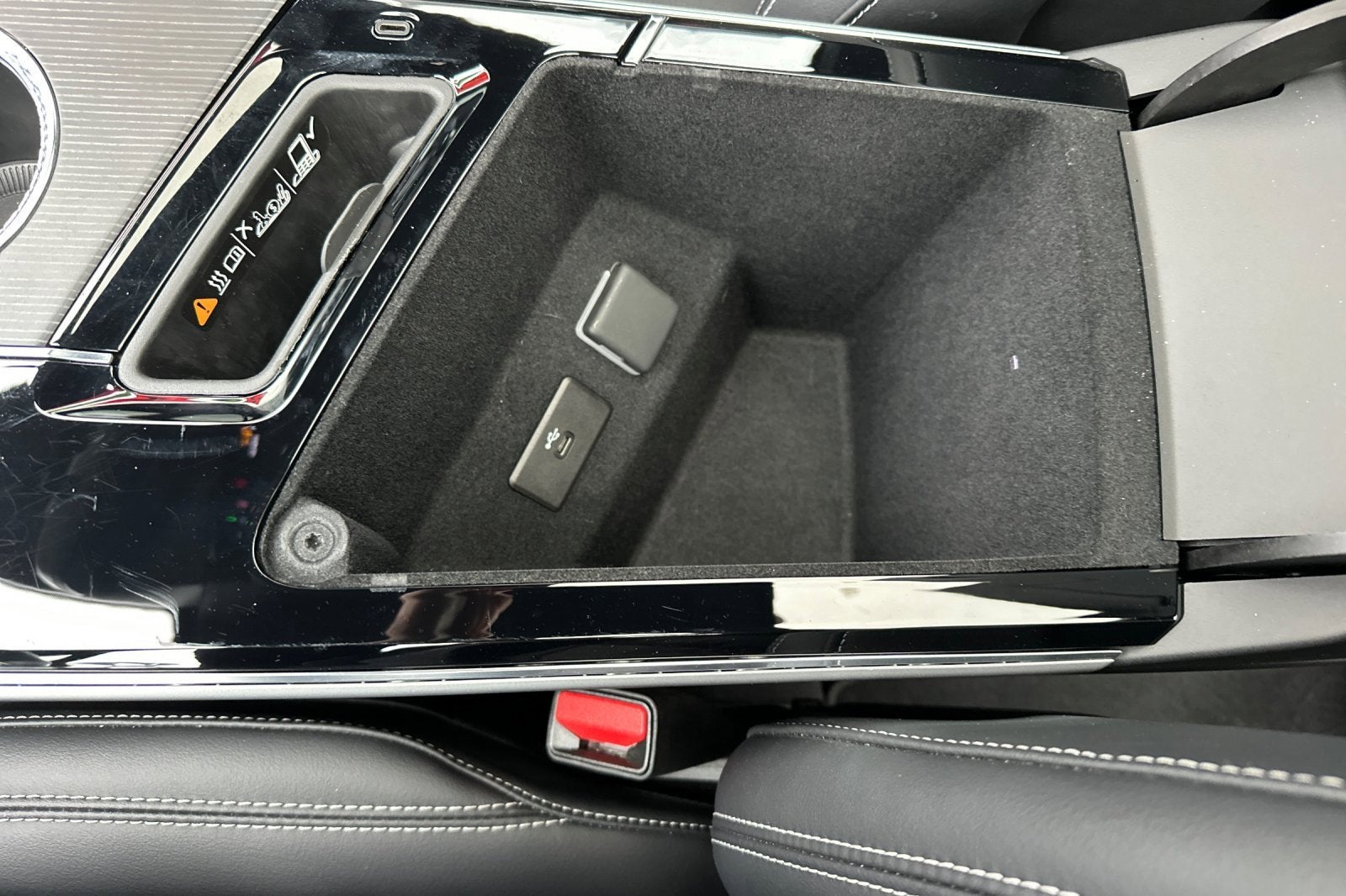 2025 Cadillac LYRIQ Sport 2