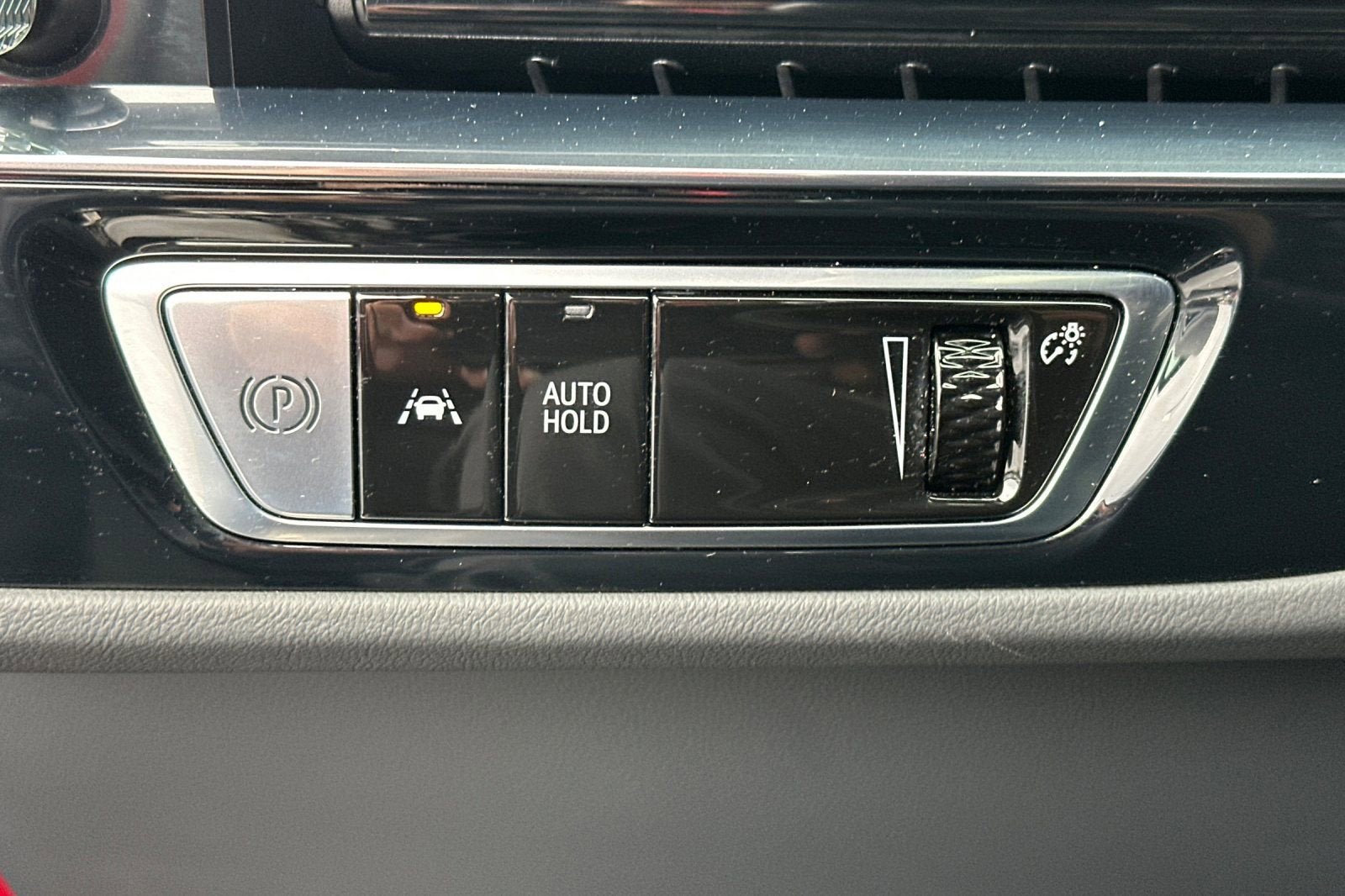 2025 Cadillac LYRIQ Sport 2