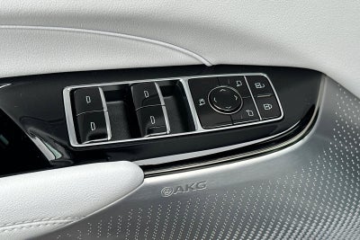 2025 Cadillac LYRIQ Sport 2