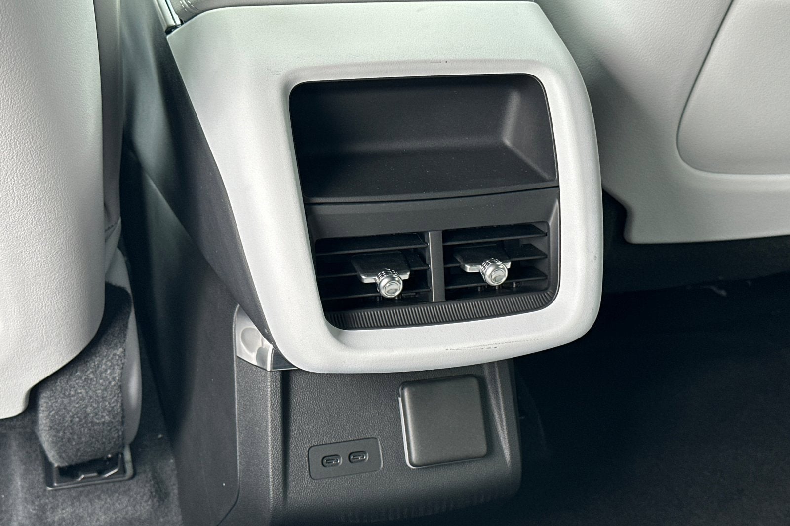 2025 Cadillac LYRIQ Sport 2