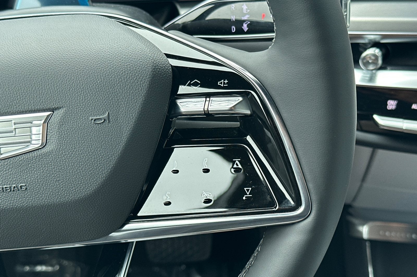 2025 Cadillac LYRIQ Sport 2