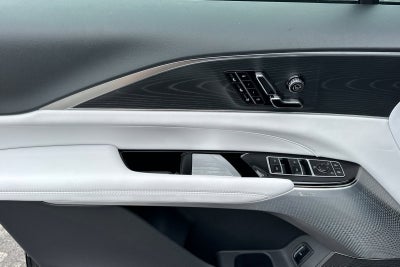 2025 Cadillac LYRIQ Sport 2