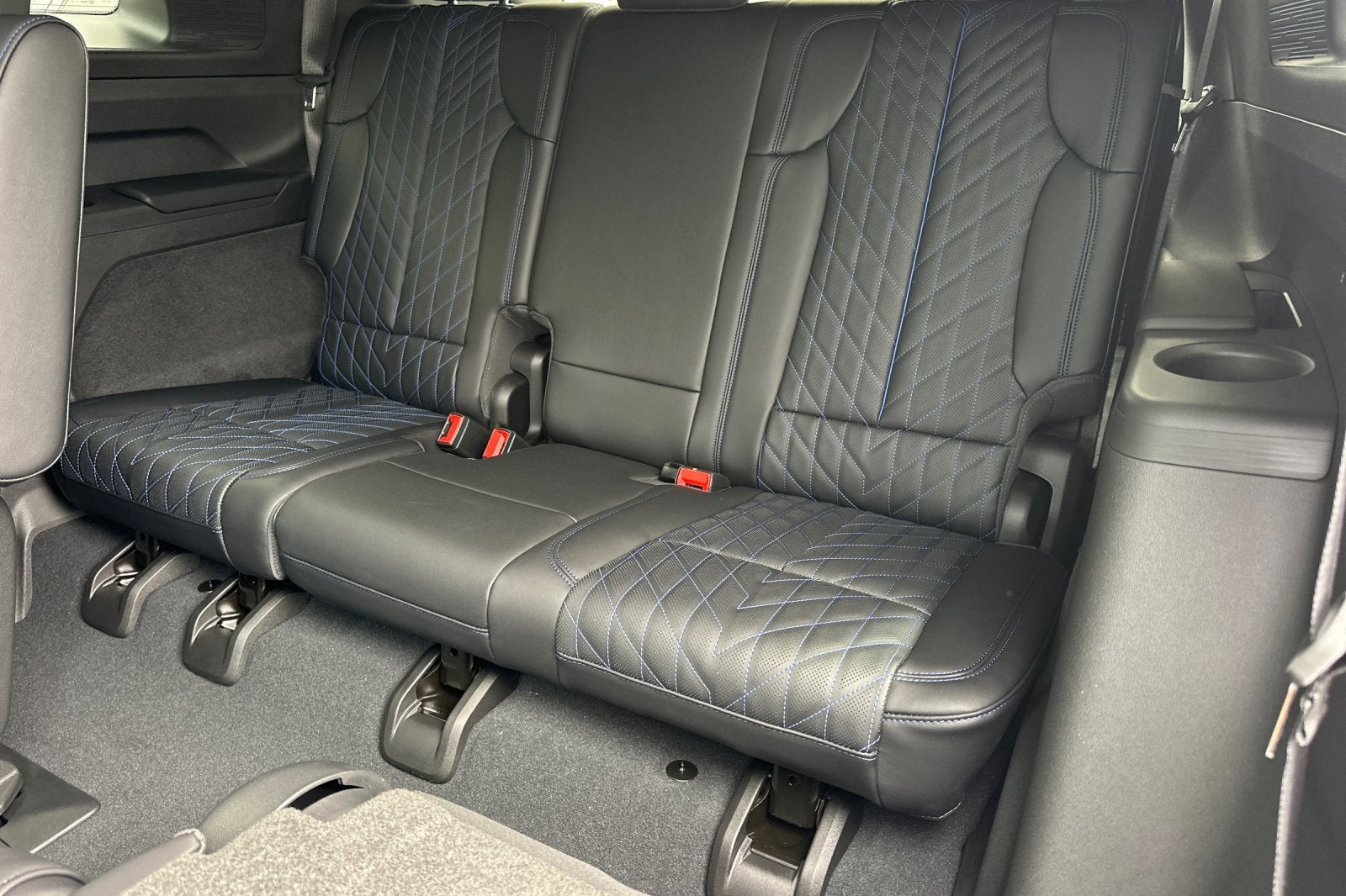 2025 Cadillac ESCALADE IQ Luxury 1