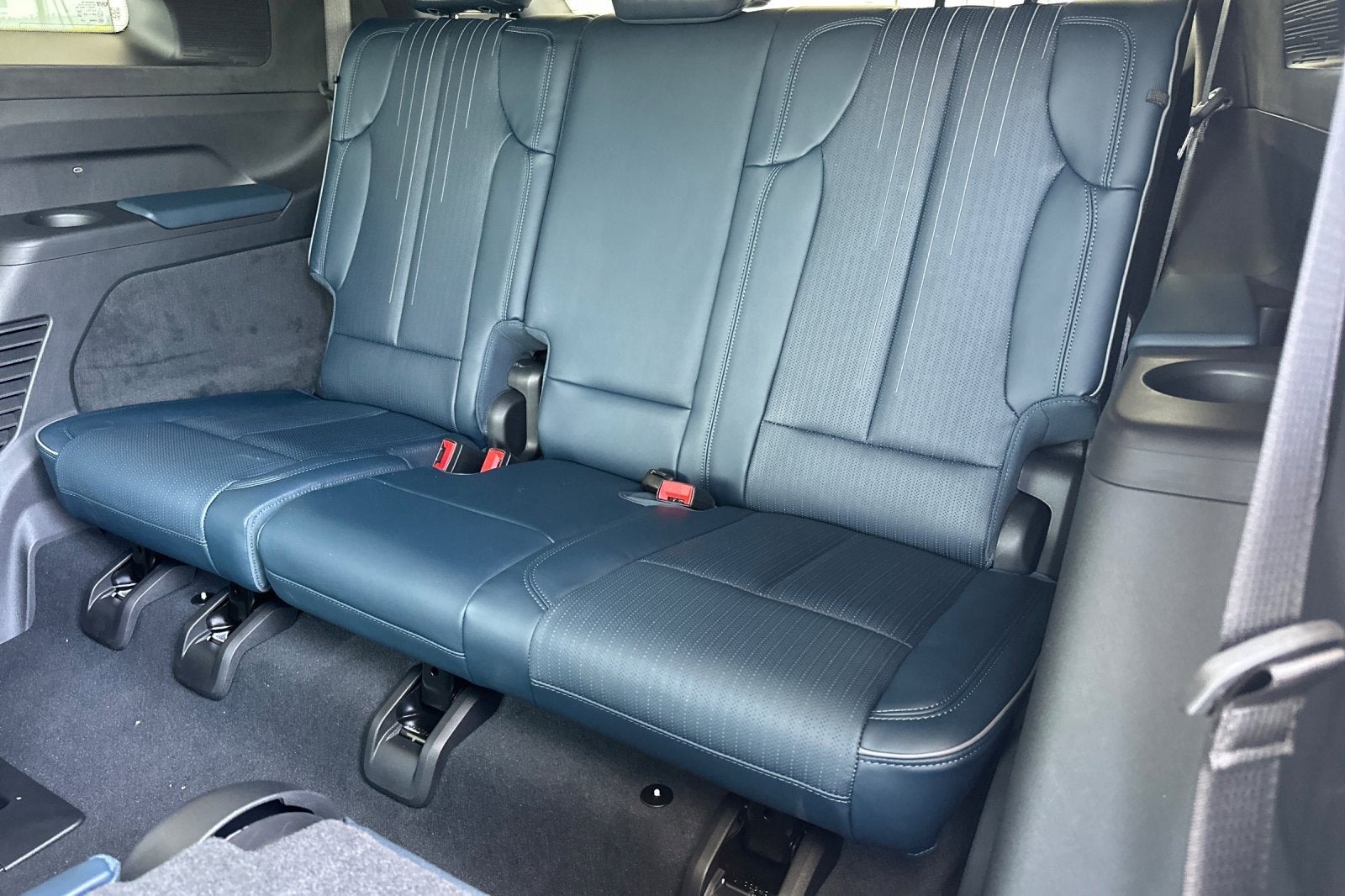 2025 Cadillac ESCALADE IQ Luxury 2