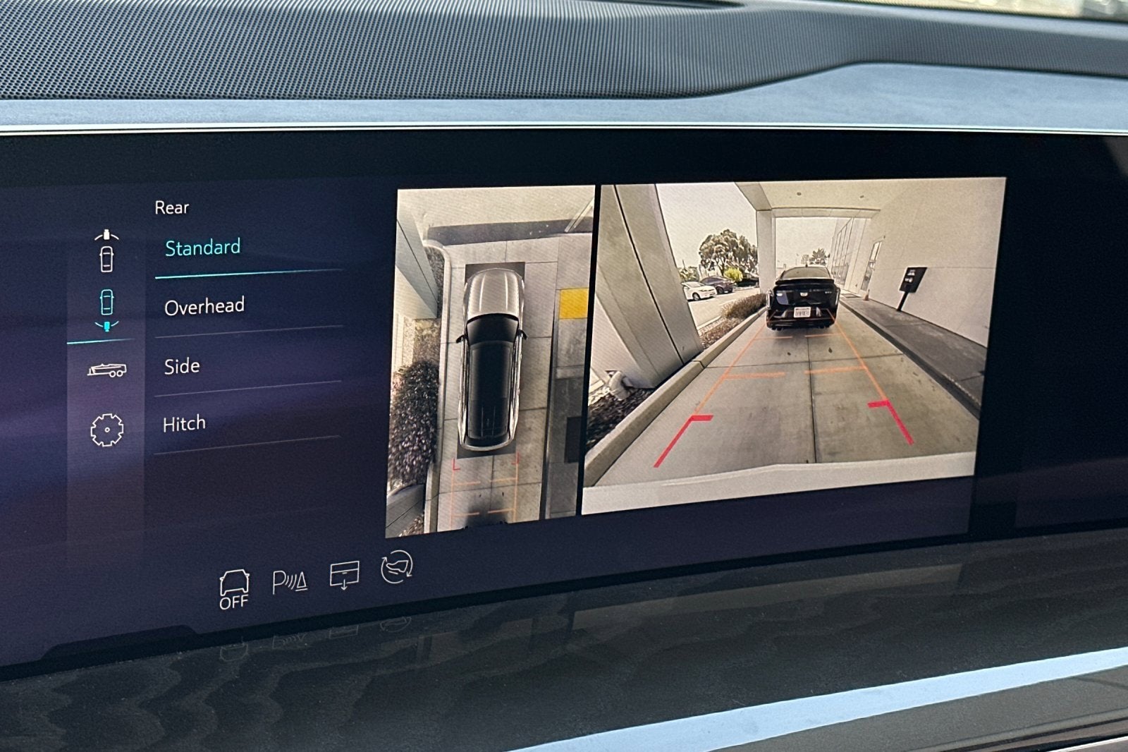 2025 Cadillac ESCALADE IQ Luxury 2