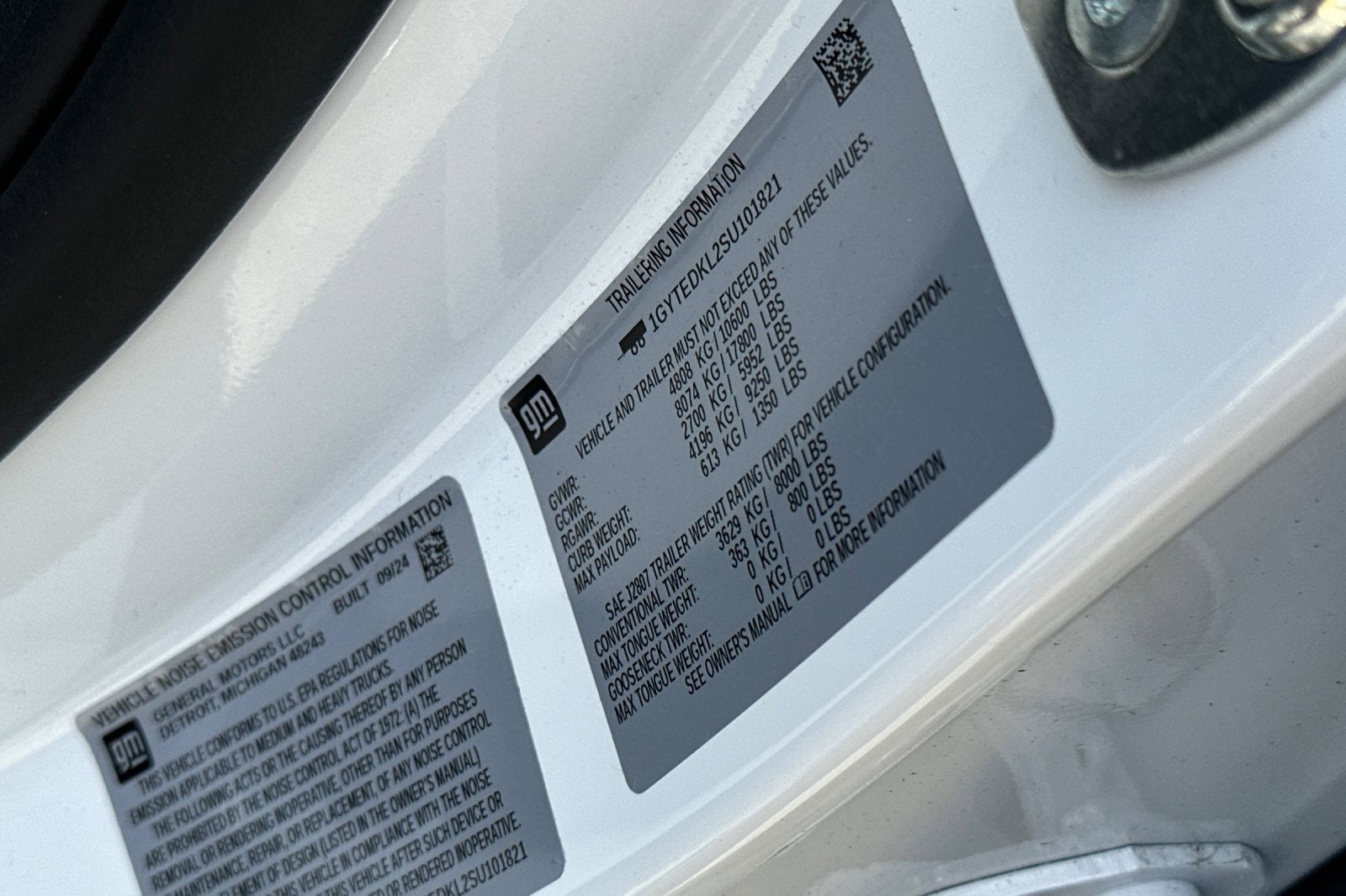 2025 Cadillac ESCALADE IQ Luxury 2