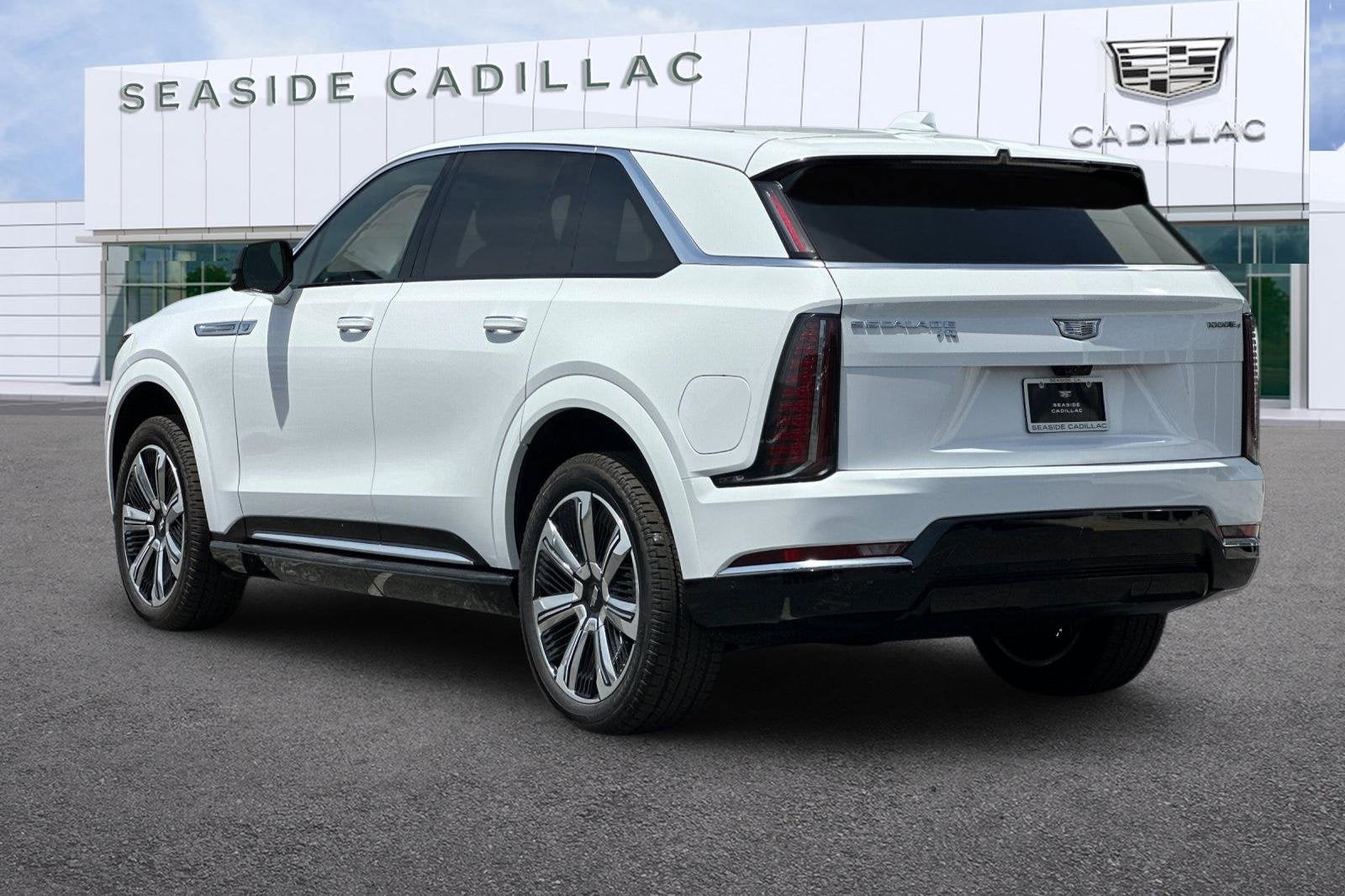 2025 Cadillac ESCALADE IQ Luxury 2