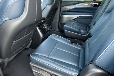 2025 Cadillac ESCALADE IQ Luxury 2