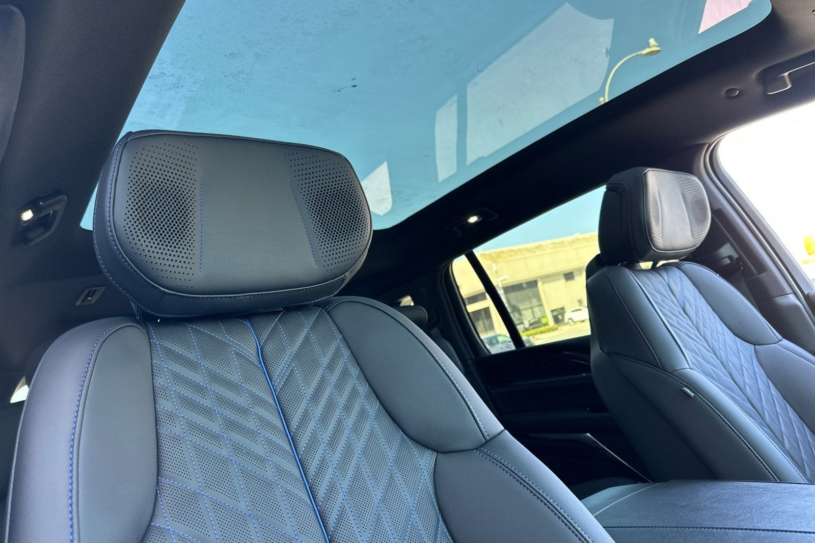 2025 Cadillac ESCALADE IQ Sport 1