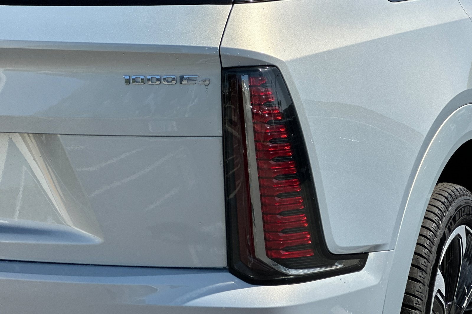 2025 Cadillac ESCALADE IQ Sport 1