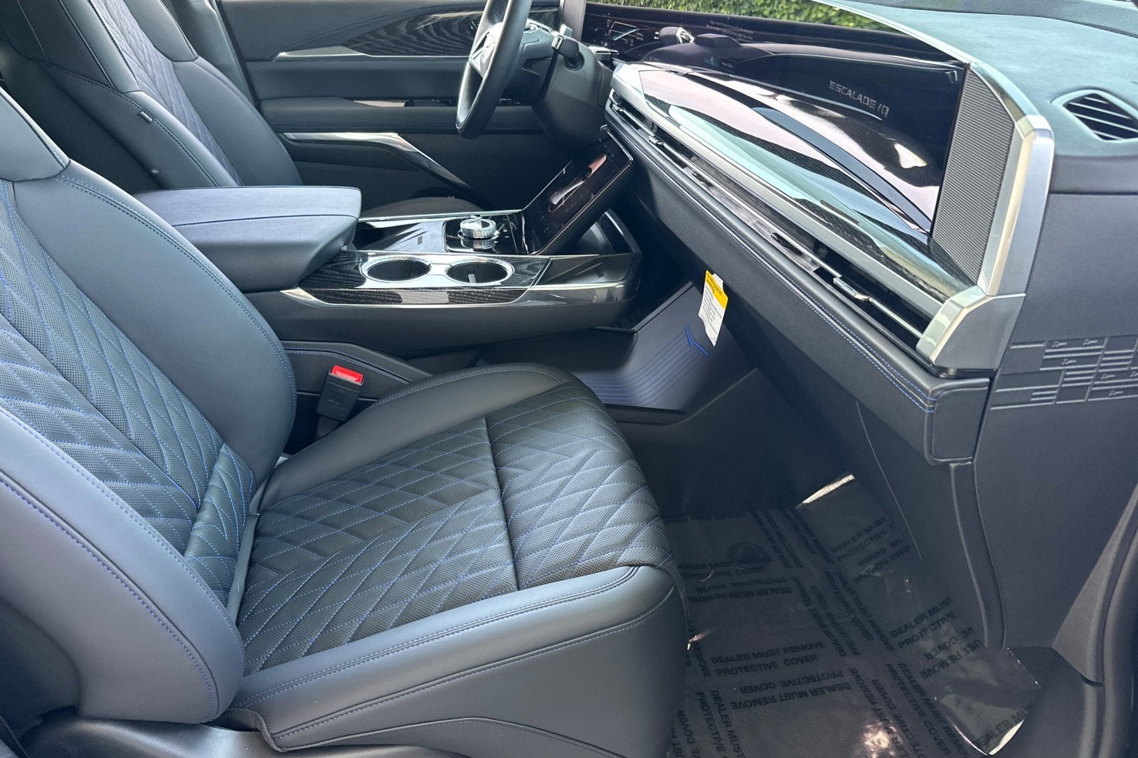 2025 Cadillac ESCALADE IQ Sport 2