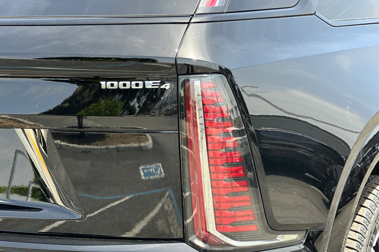 2025 Cadillac ESCALADE IQ Sport 2