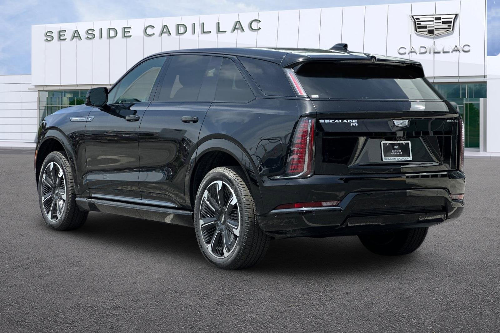 2025 Cadillac ESCALADE IQ Sport 2