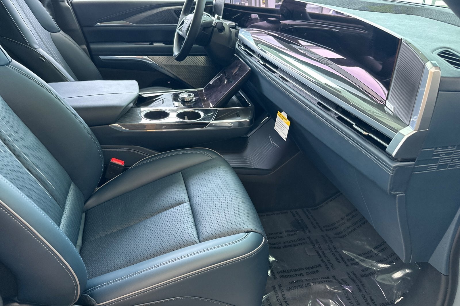 2025 Cadillac ESCALADE IQ Sport 2