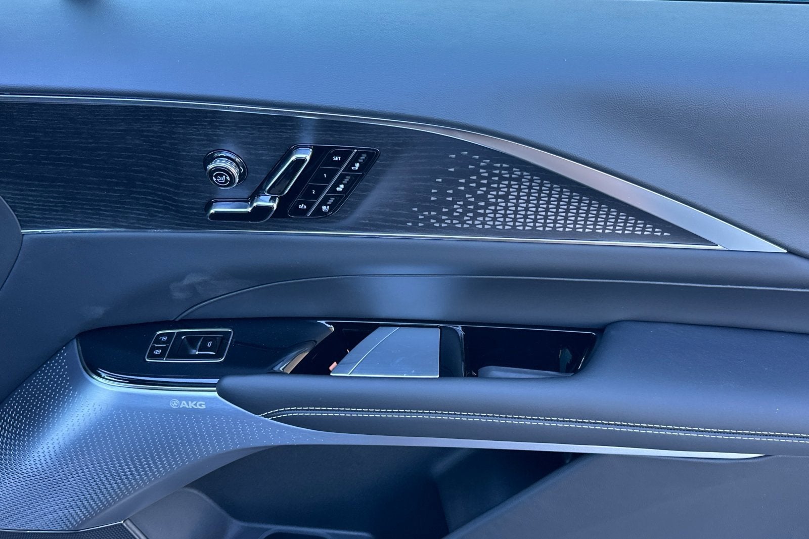 2026 Cadillac LYRIQ V-Series Premium