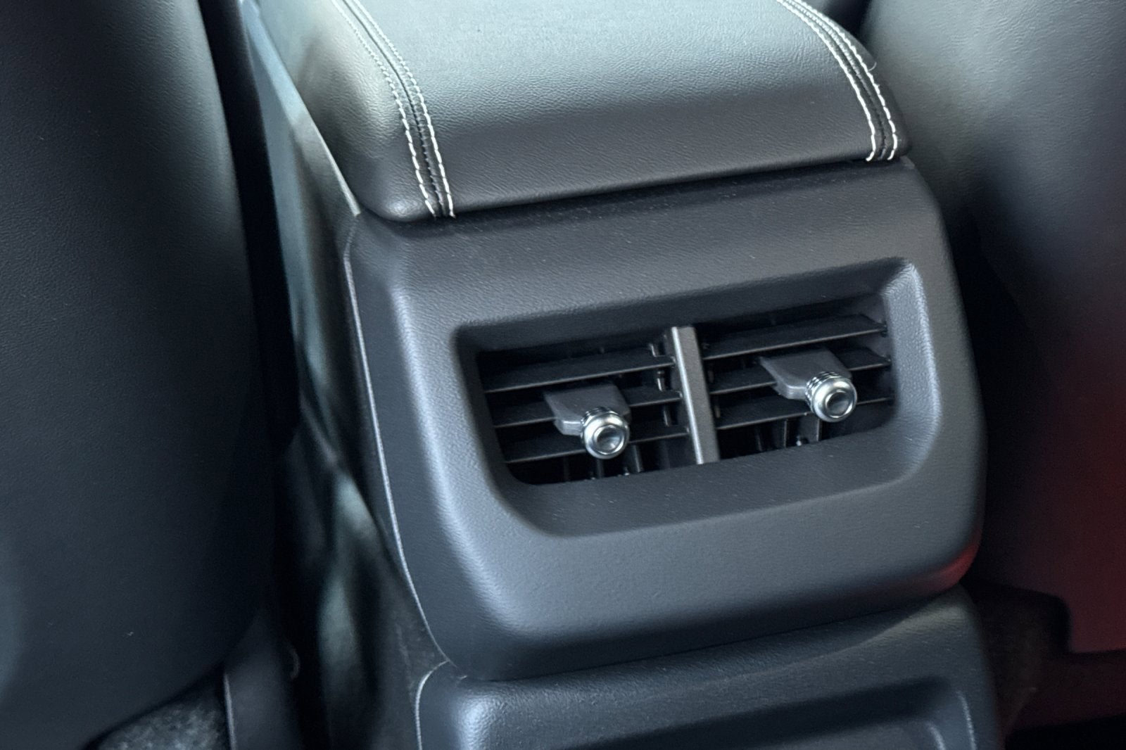 2025 Cadillac OPTIQ Luxury 1