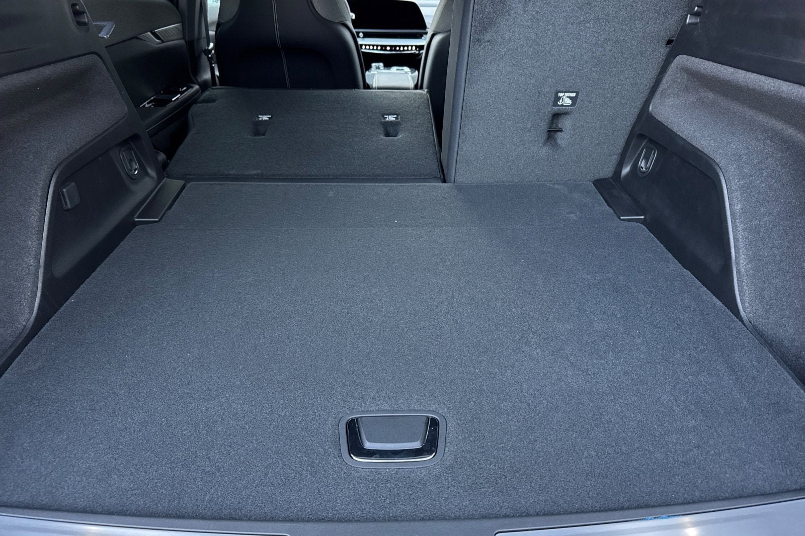 2025 Cadillac OPTIQ Luxury 1