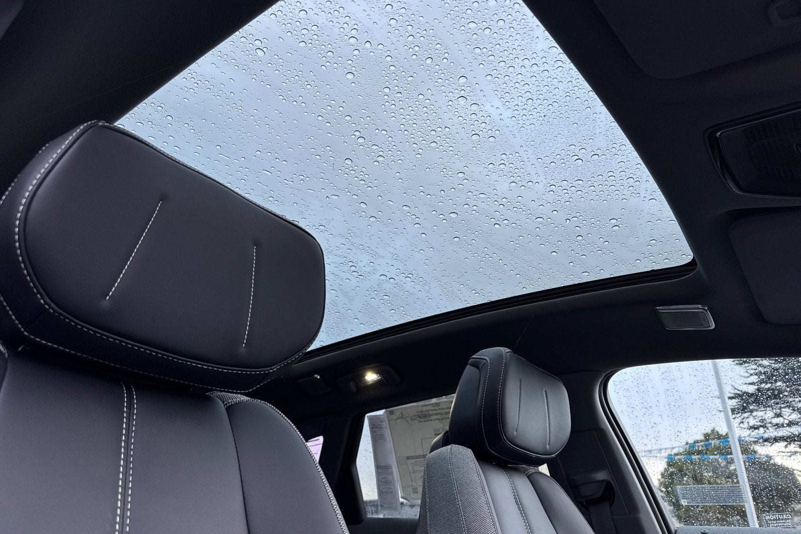 2025 Cadillac OPTIQ Luxury 1