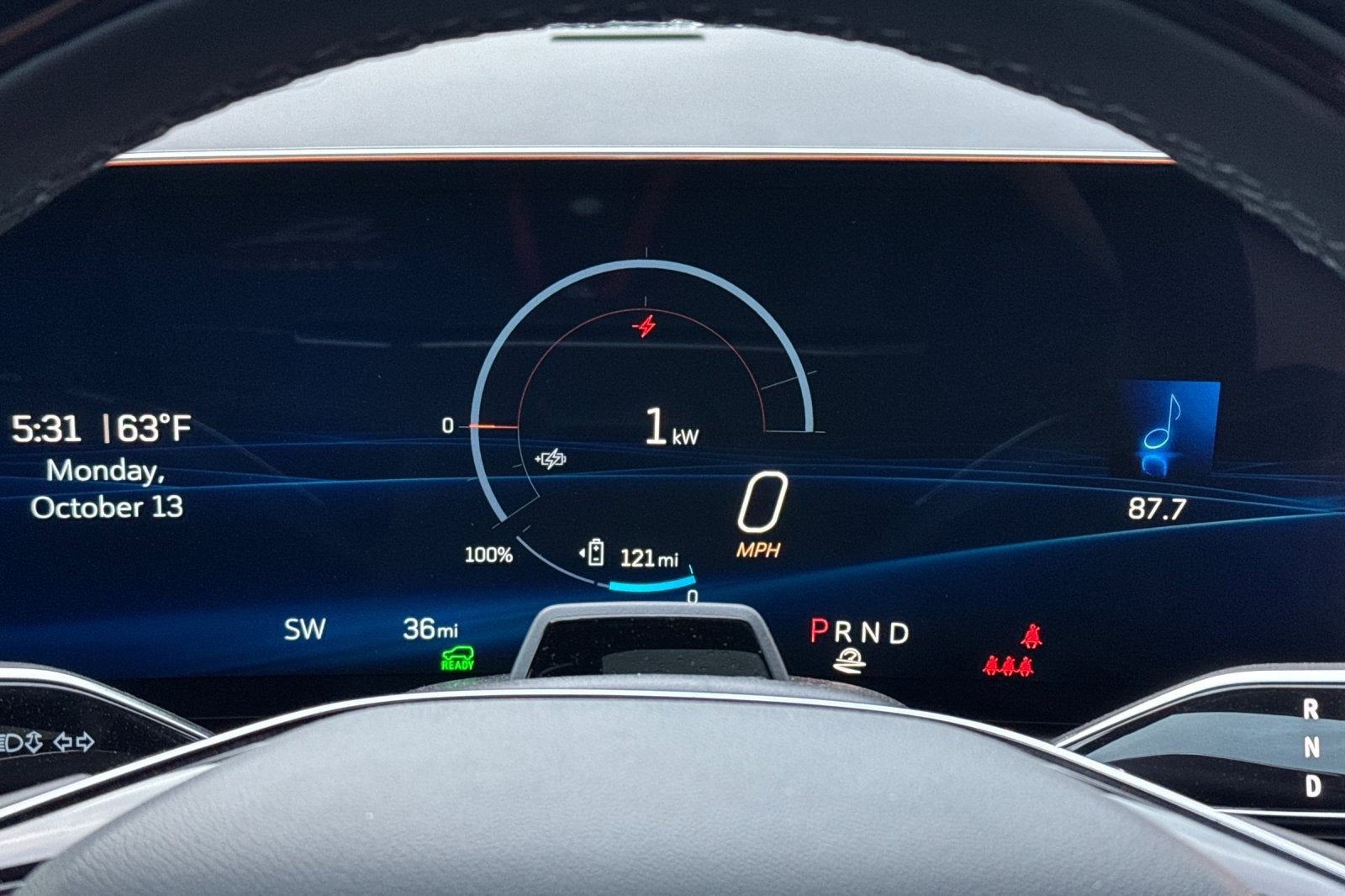 2025 Cadillac OPTIQ Luxury 1