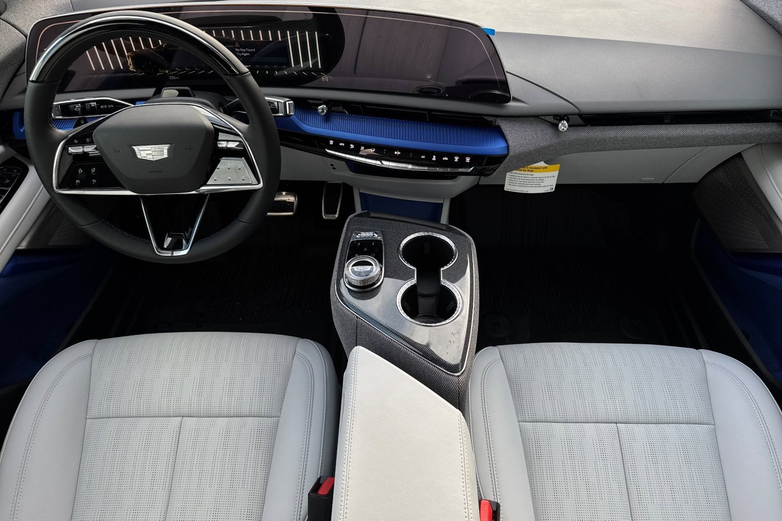 2025 Cadillac OPTIQ Luxury 2