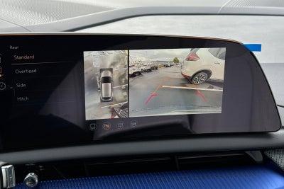 2025 Cadillac OPTIQ Luxury 2