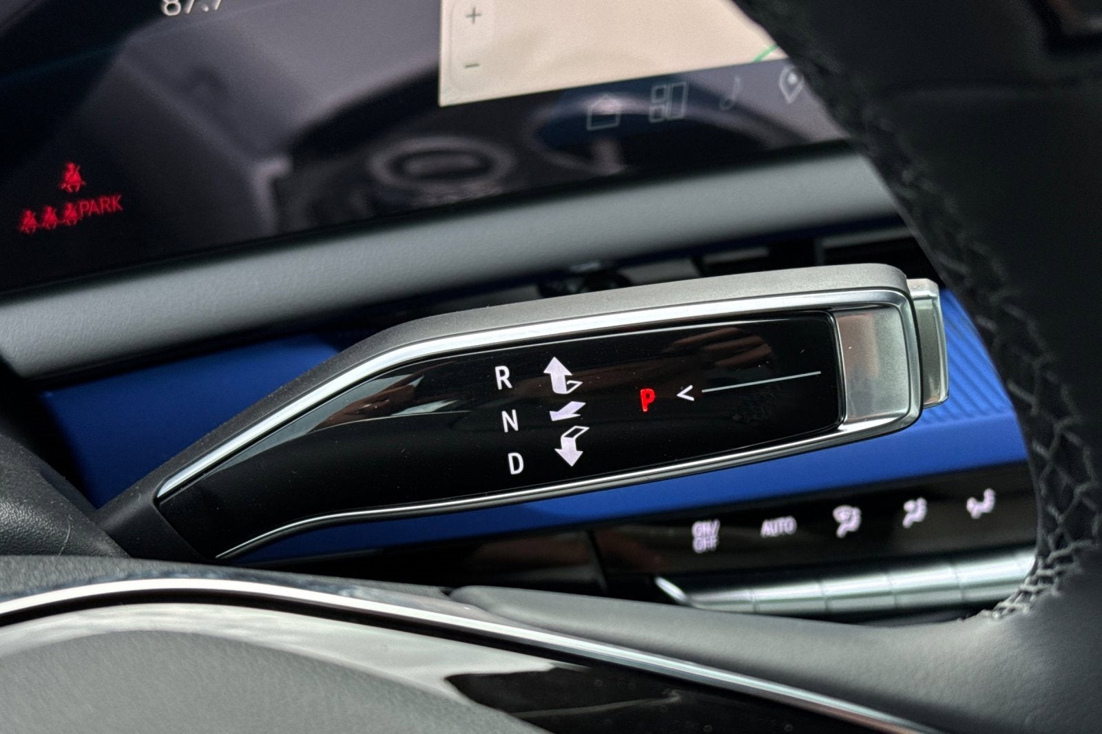 2025 Cadillac OPTIQ Luxury 2