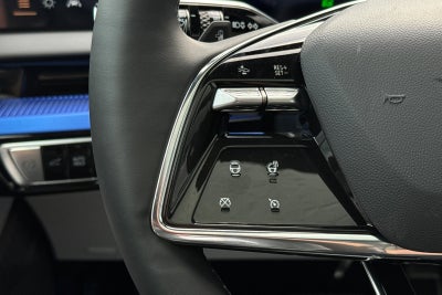 2025 Cadillac OPTIQ Luxury 2