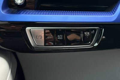 2025 Cadillac OPTIQ Luxury 2