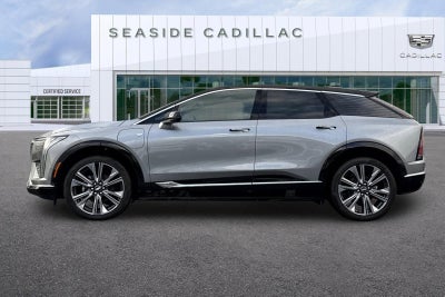 2025 Cadillac OPTIQ Luxury 2