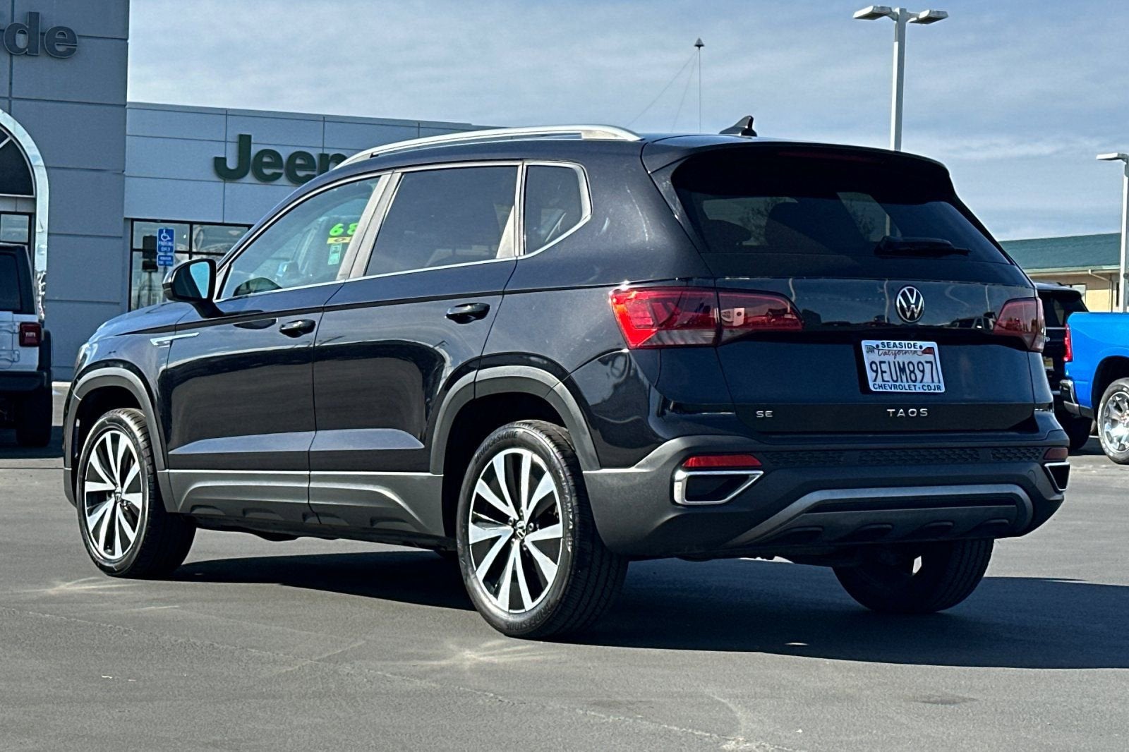 2023 Volkswagen Taos SE