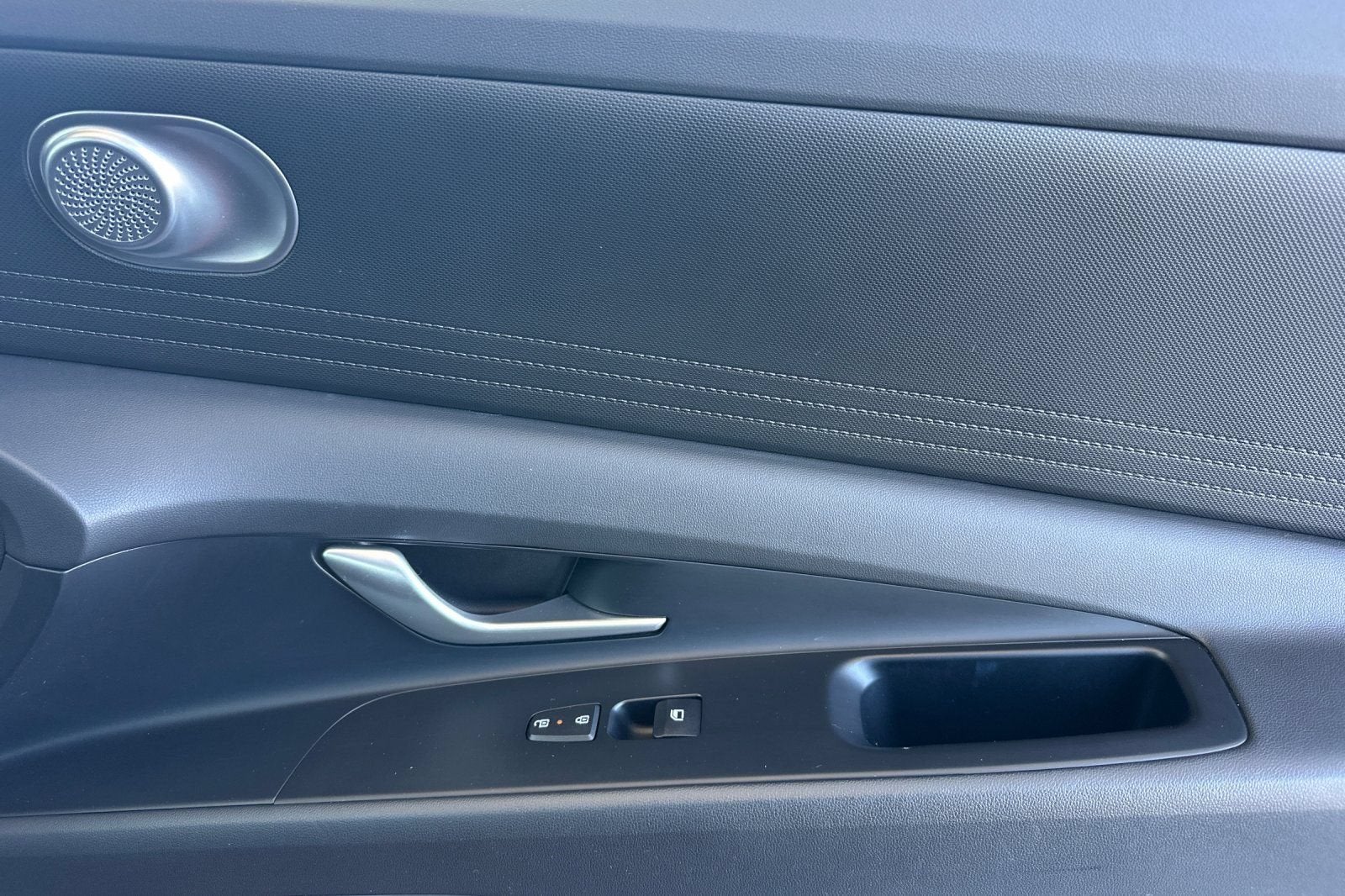2024 Hyundai Elantra Hybrid Blue