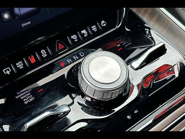 2022 Jeep Grand Wagoneer Series II